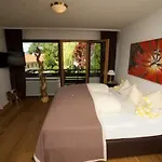 Hotel Alpenglühn