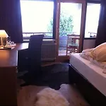 Hotell Alpengluehn 3*