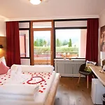 Alpengluehn 3*