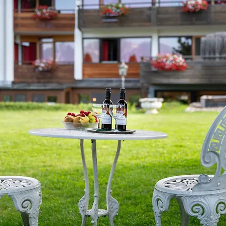 Alpenglühn Hotel 3*